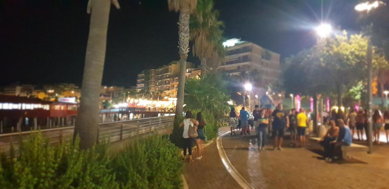 לינה וארוחת בוקר Dame קרוטונה מראה חיצוני תמונה