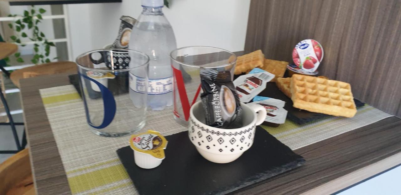 לינה וארוחת בוקר Dame קרוטונה מראה חיצוני תמונה